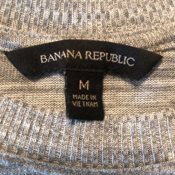 Banana Republic gray sweatshirt with ruffle detail - Picture 8 of 9